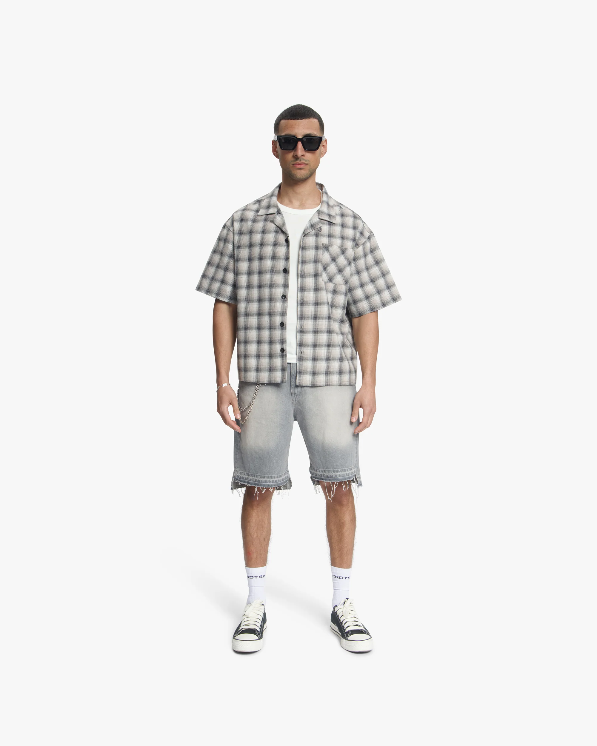 Croyez CD2 Stepped Hem Shorts | Light Grey - Image 5