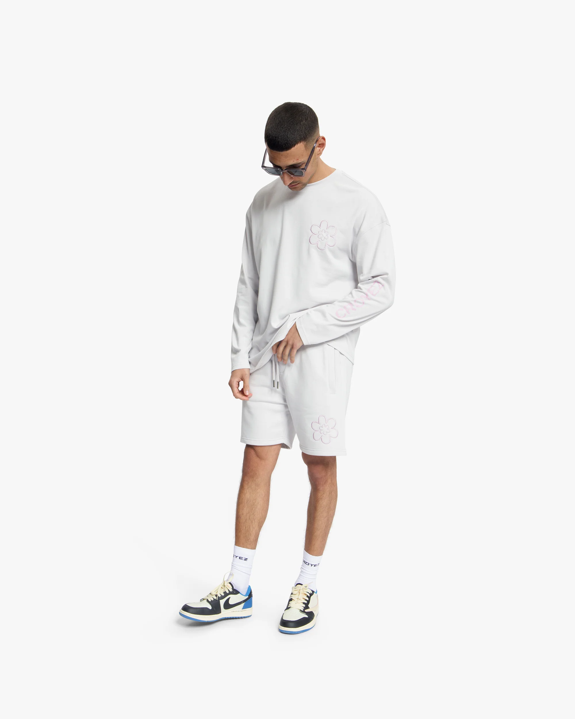 Croyez Contour De La Fleur Longsleeve | Light Grey - Image 7