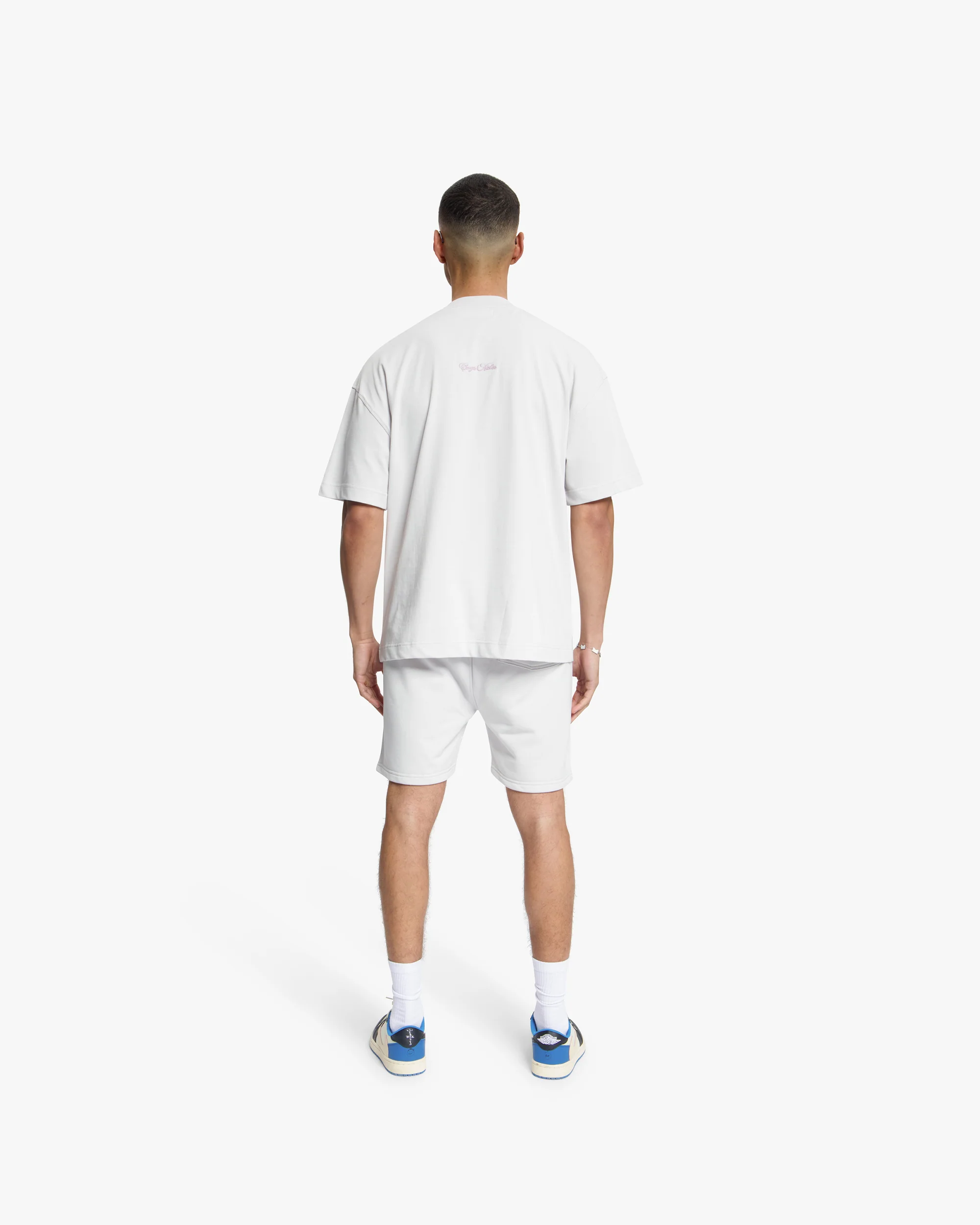 Croyez Contour De La Fleur T-Shirt | Light Grey - Image 6