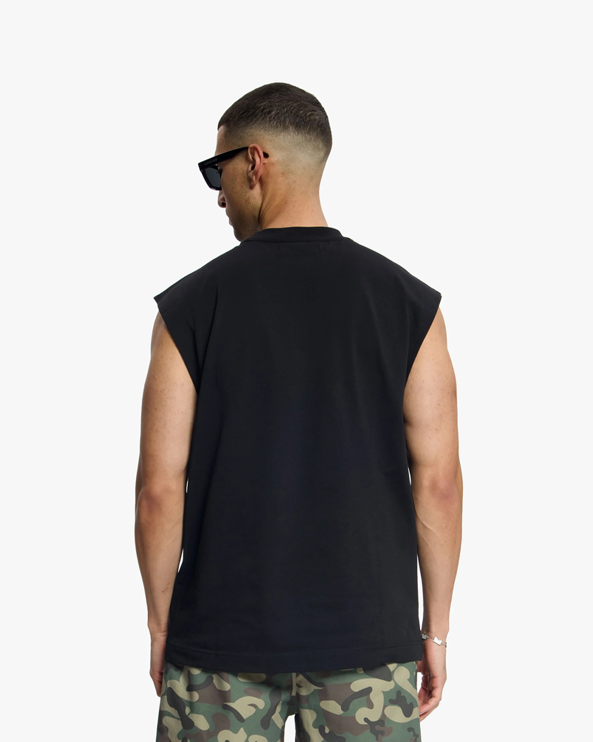 Croyez Cutout Heart Sleeveless T-Shirt | Black - Image 4