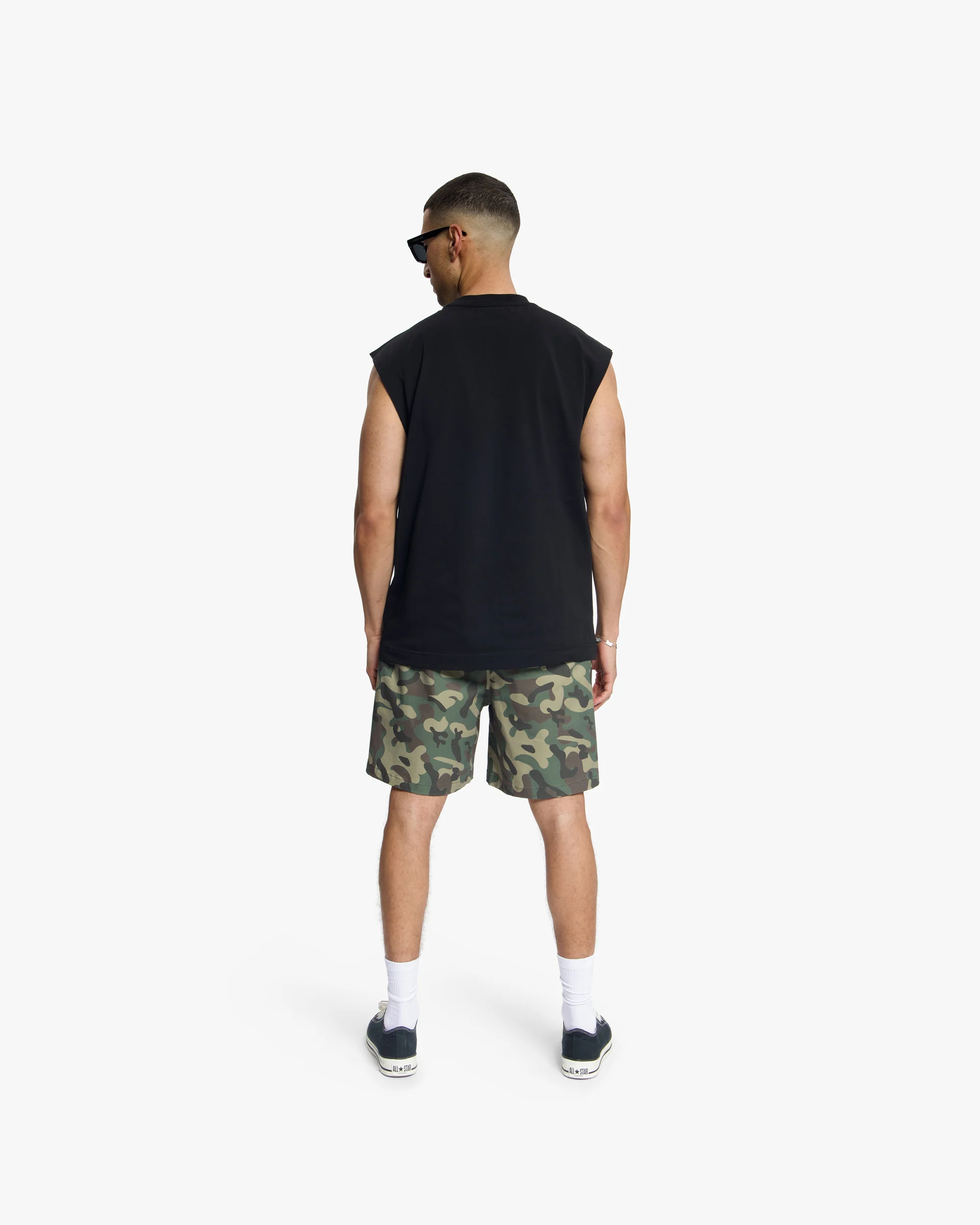 Croyez Cutout Heart Sleeveless T-Shirt | Black - Image 6