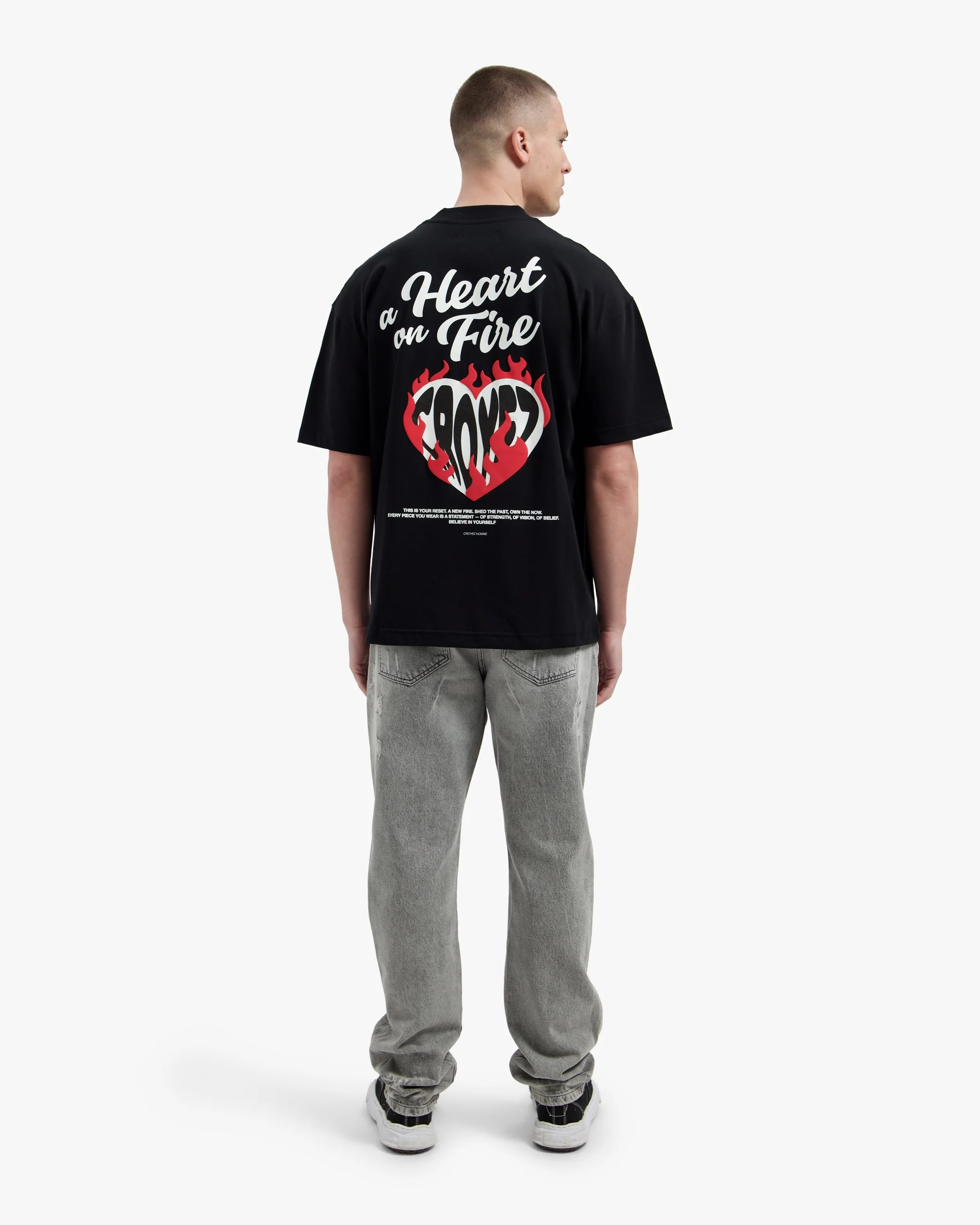 Croyez Heart On Fire T-Shirt | Vintage Black - Image 6
