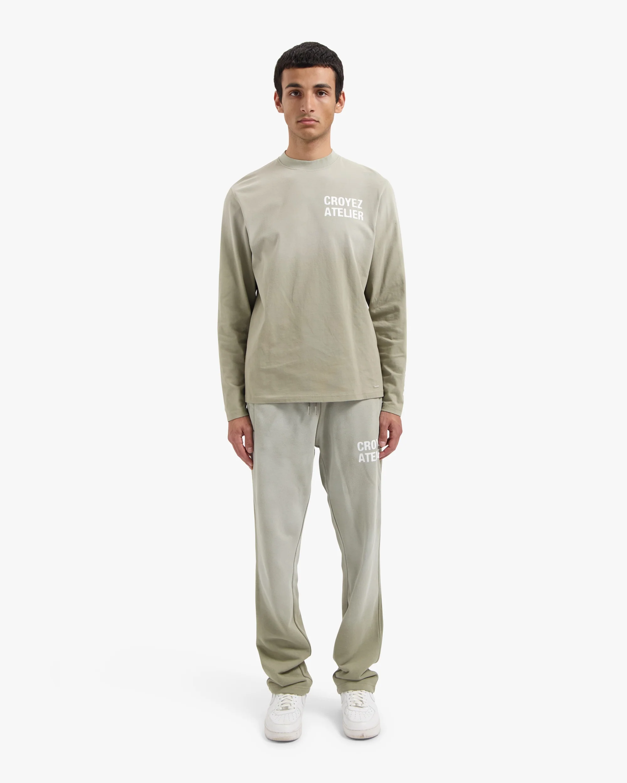 CROYEZ SPRAYED ATELIER LONGSLEEVE T-SHIRT | DUSTY OLIVE - Image 5