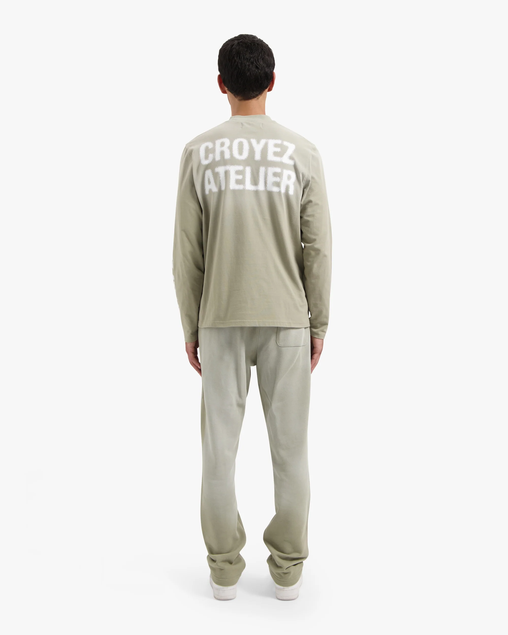 CROYEZ SPRAYED ATELIER LONGSLEEVE T-SHIRT | DUSTY OLIVE - Image 6