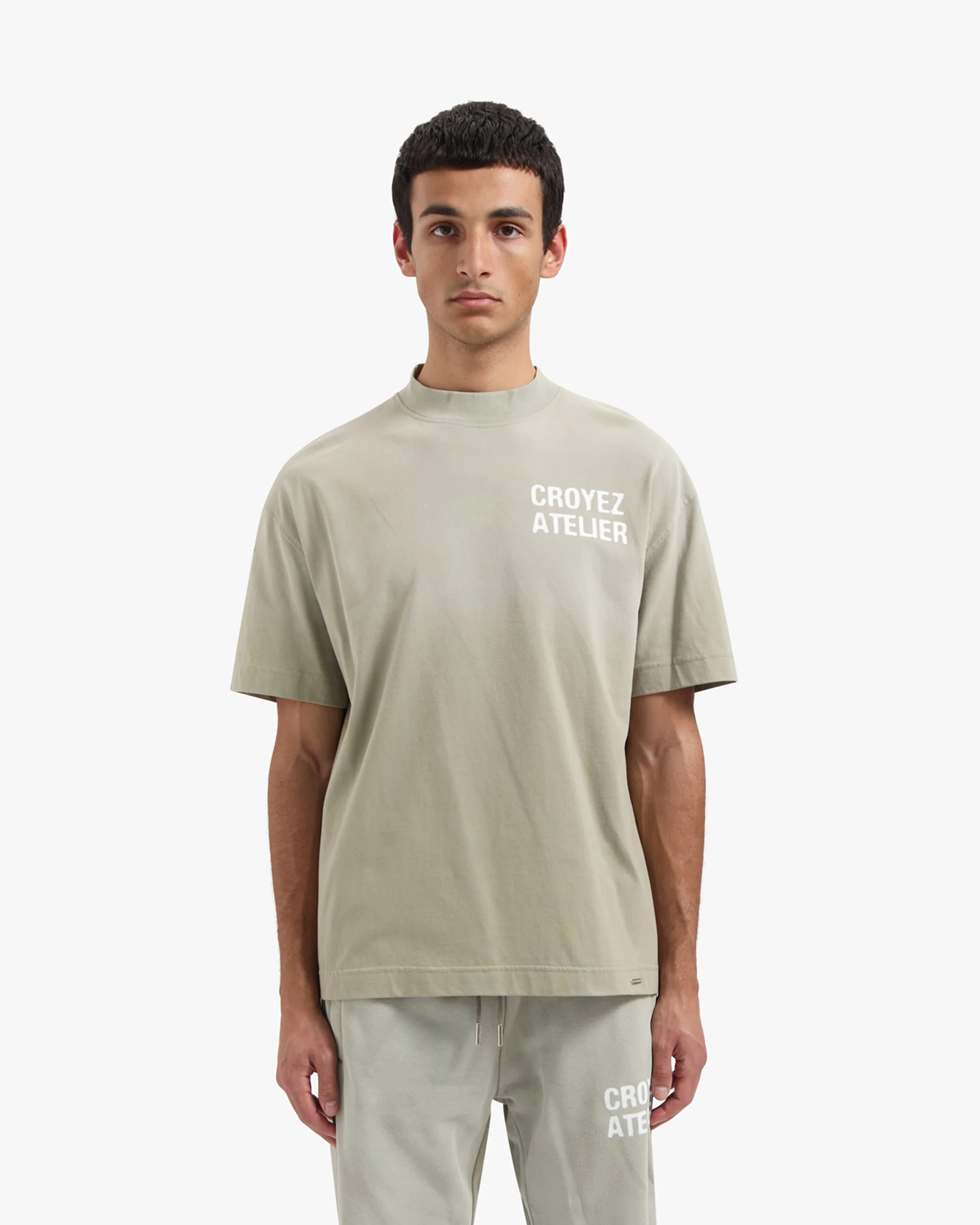 CROYEZ SPRAYED ATELIER T-SHIRT | DUSTY OLIVE - Image 3